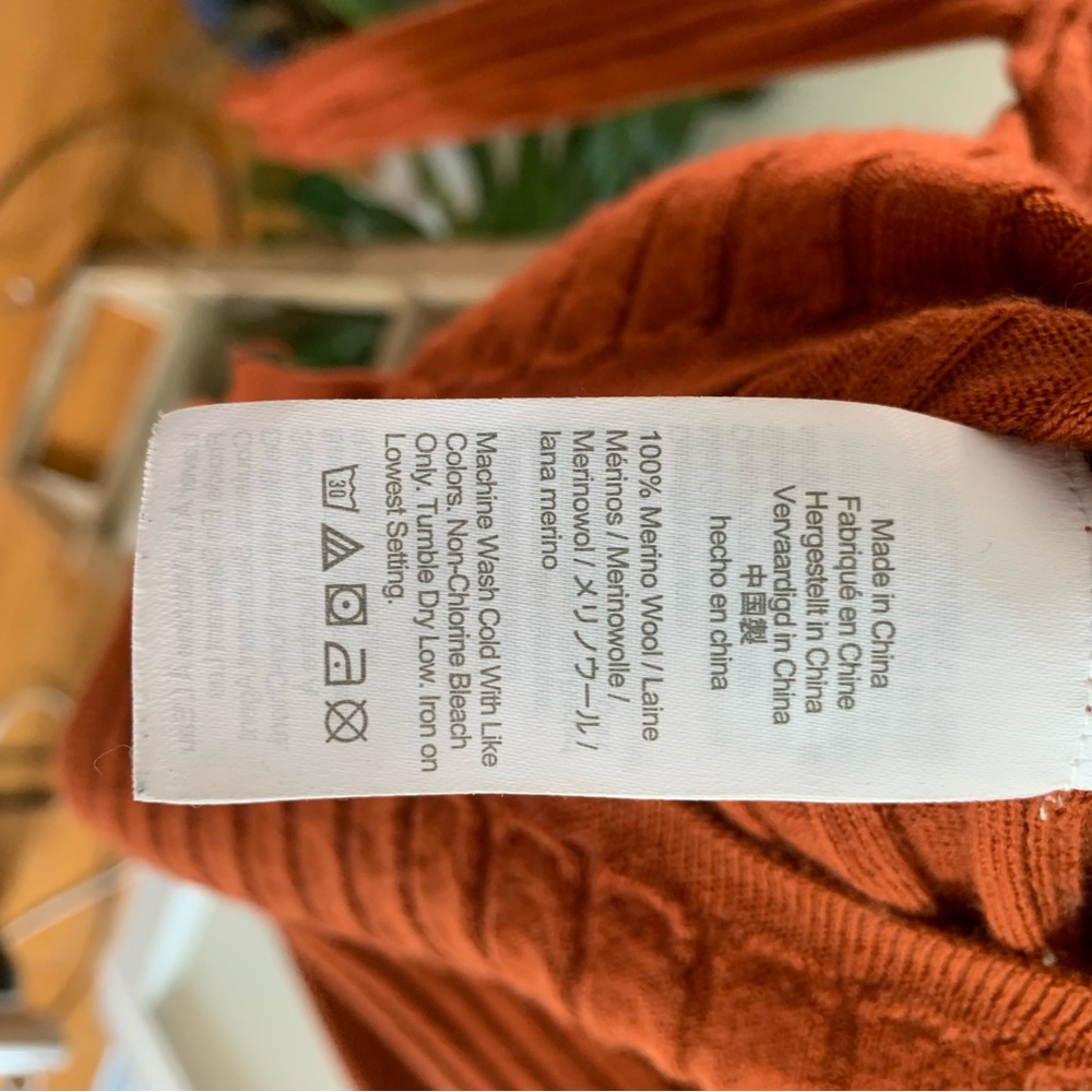 J Crew 100% merino wool sweater, size XS, burnt orange - Picture 2 of 6